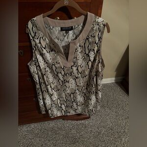 Jones New York snake print tunic